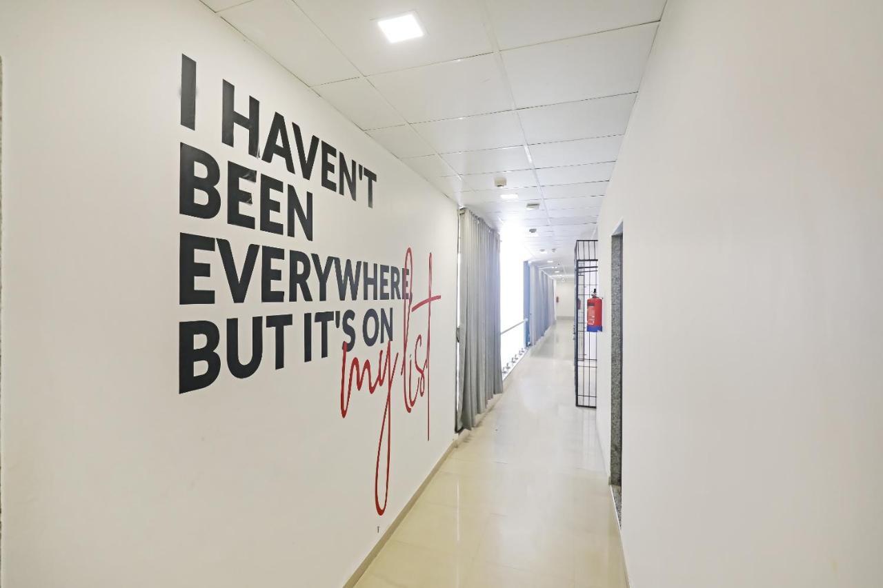 Hotel Gokul Solitaire, Surat Bhatha Kültér fotó