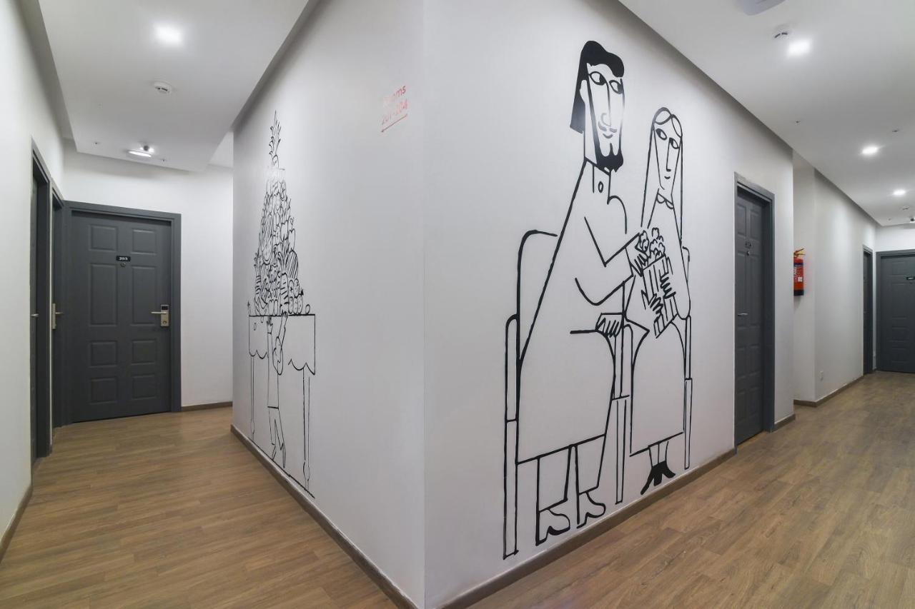 Hotel Gokul Solitaire, Surat Bhatha Kültér fotó