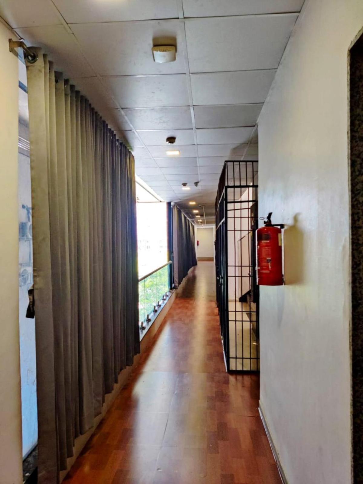 Hotel Gokul Solitaire, Surat Bhatha Kültér fotó